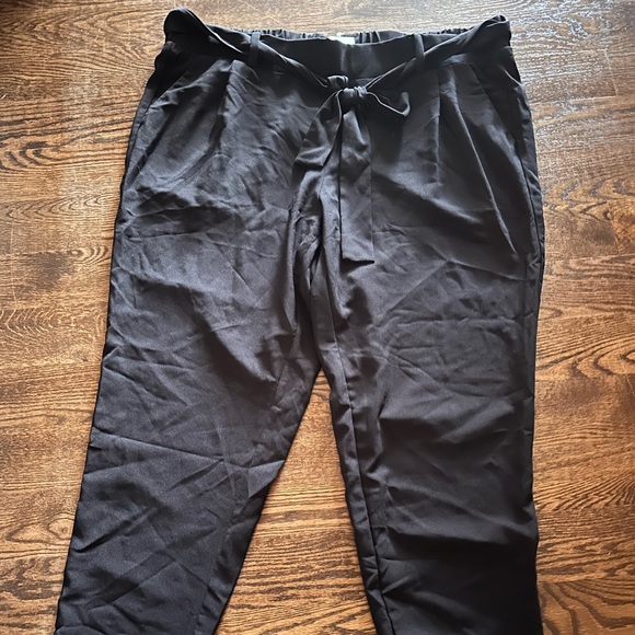 Torrid Size 2 Tie Front Cigarette Pant - Picture 2 of 4